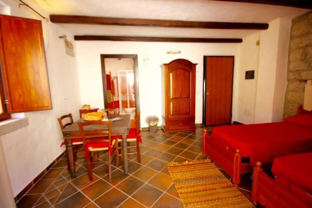 Amsicora 8 Hotel Olbia Eksteriør billede