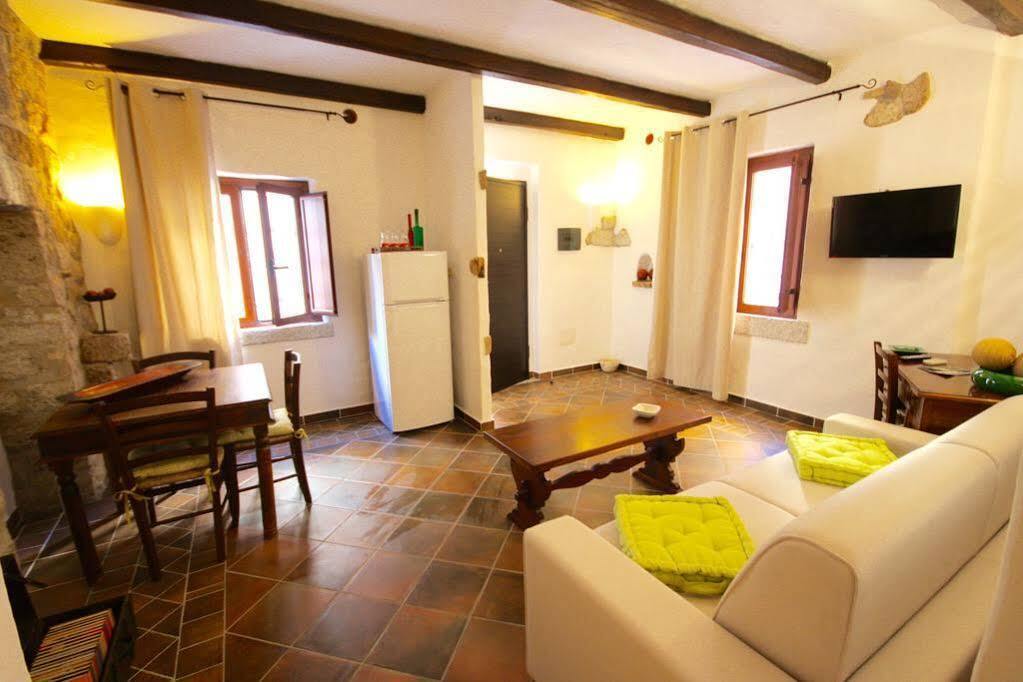 Amsicora 8 Hotel Olbia Eksteriør billede